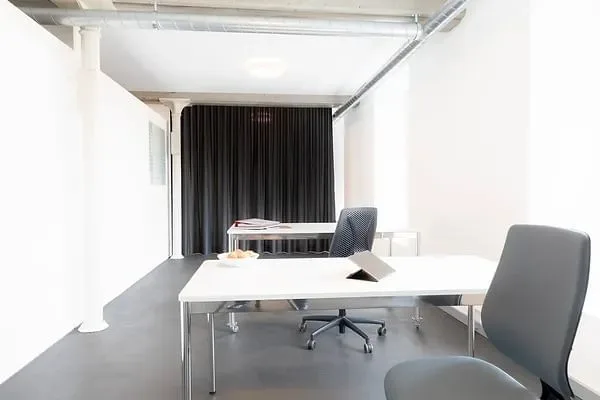Zaemeschaffe, Privatbüro mit 2 Arbeitsplätzen, Burgdorf