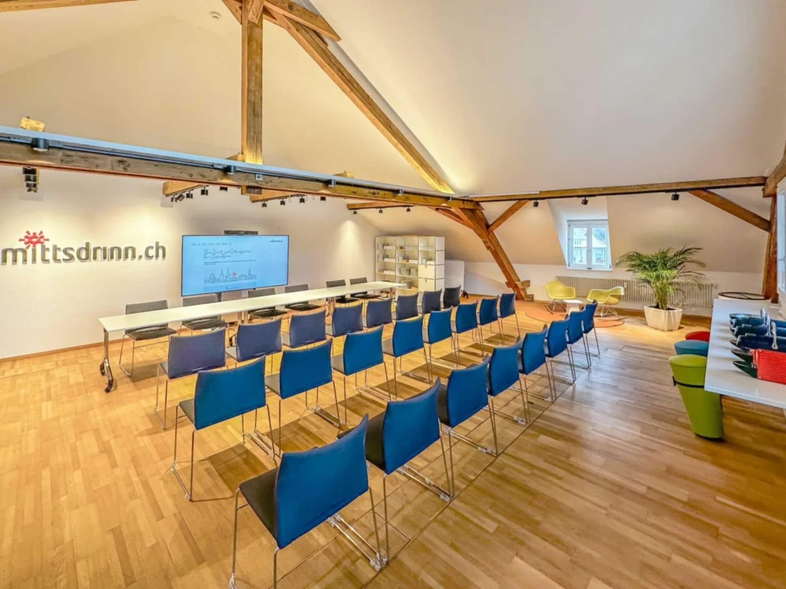 Zmittsdrinn, Training room, Bern